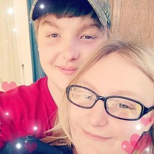 Meet your Posher, Ethan